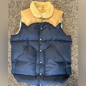 Rocky Mountain Featherbed Down Vest, Size 40, Navy